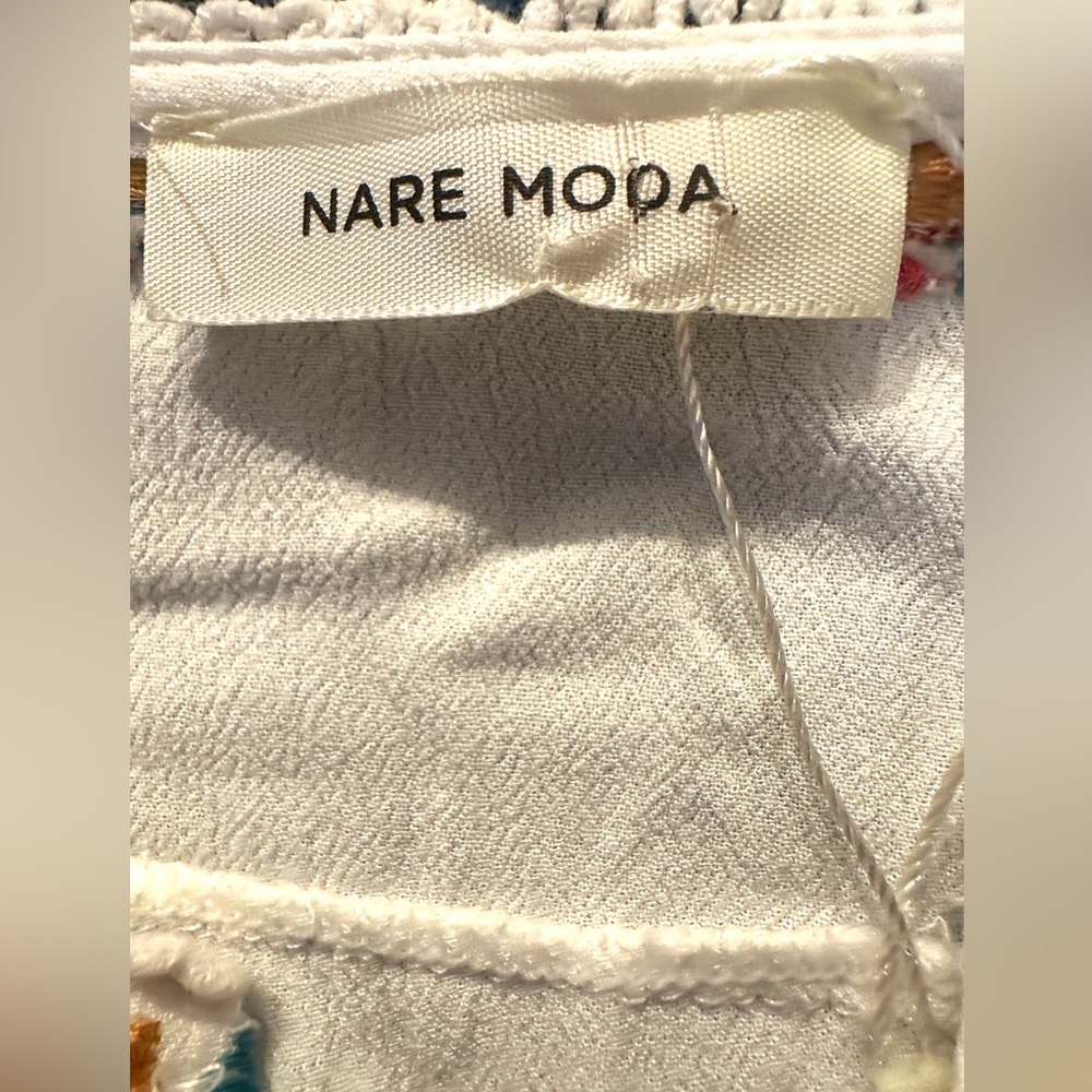 Nare Moda Embroidered long sleeve top Sold by Anthropologie - Picture 4 of 6